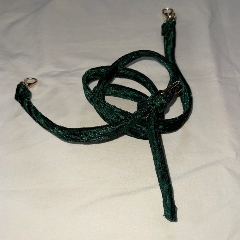 Aldo Embroidered Green Velvet woman’s Handbag - Picture 10 of 10